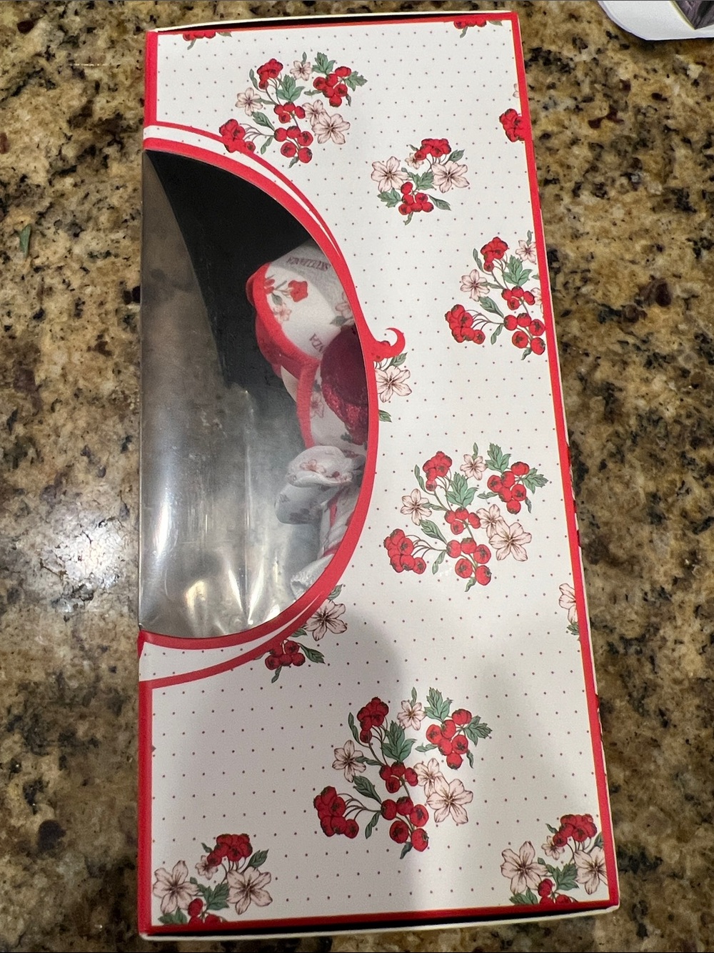 Skullpanda Amid Flowers Collector Doll - NIB - Picture 2 of 5
